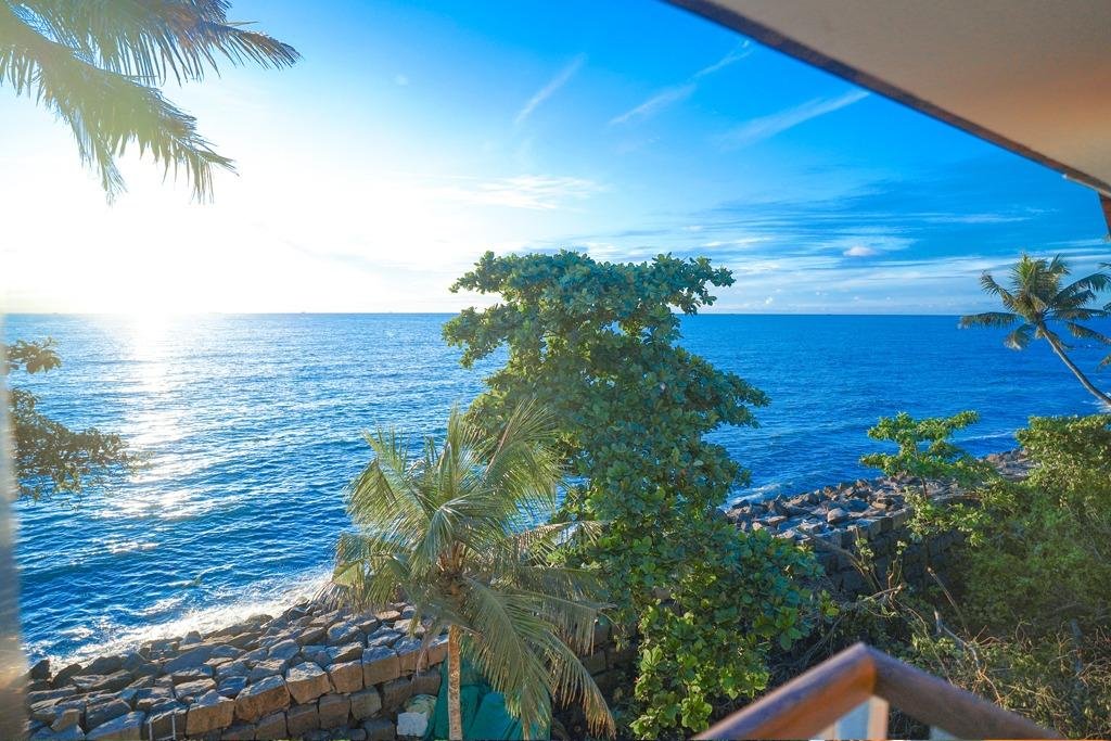 Sea Breeze Platinum Room x Solis Nature