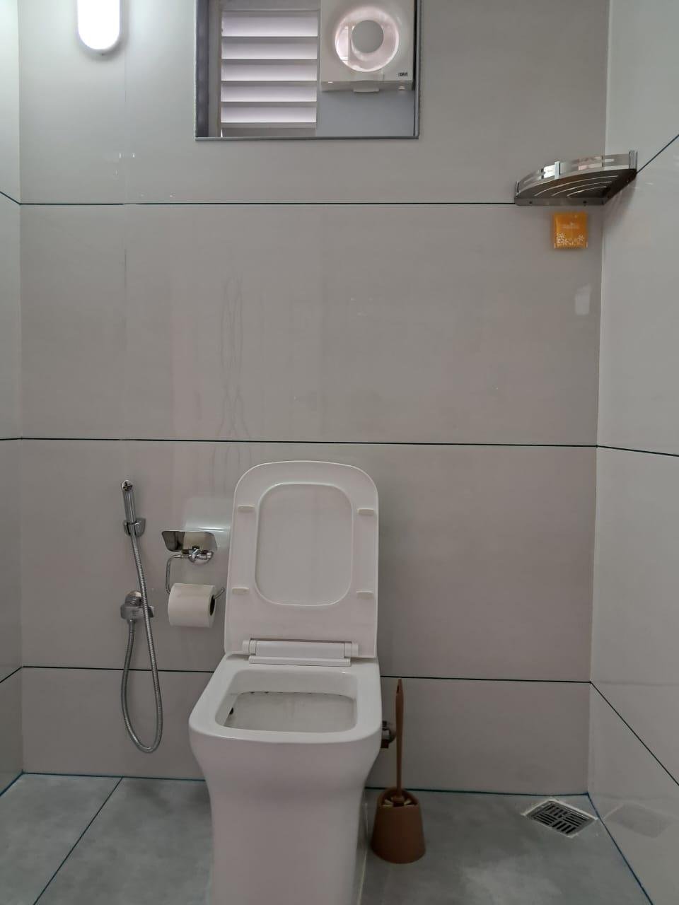 Sea Breeze Standard Room x Solis Nature