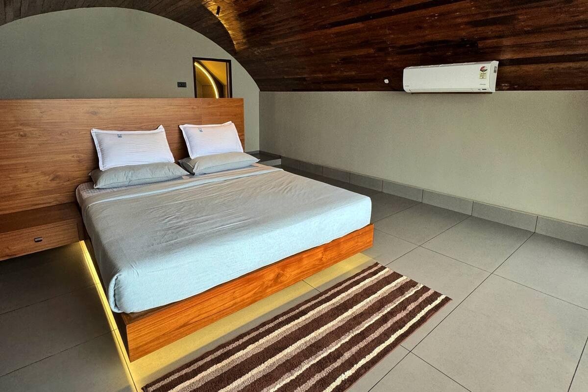 Tira Beach Resort - Wave A x Solis Nature