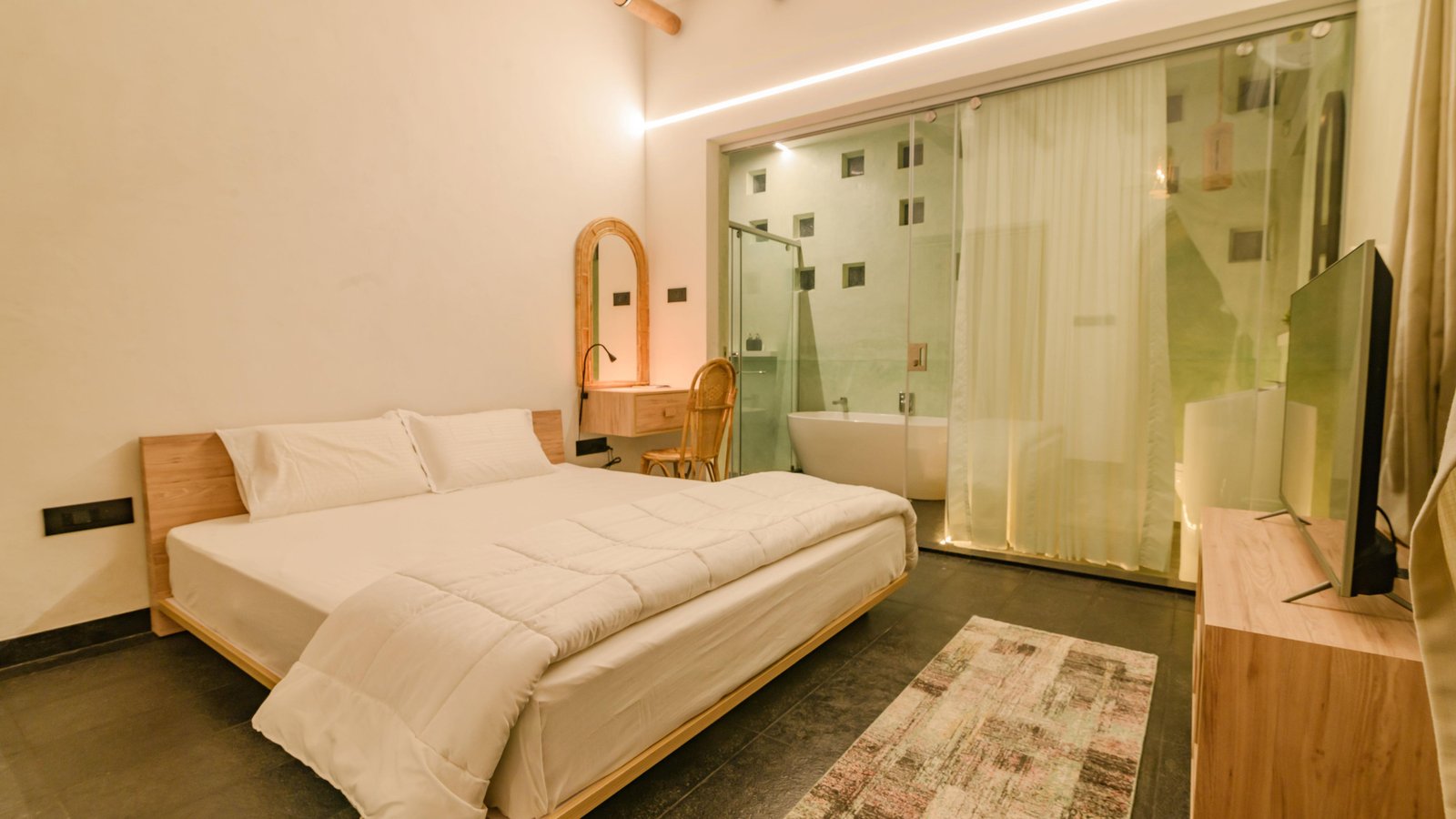 Thira Beachhome x Solis Nature