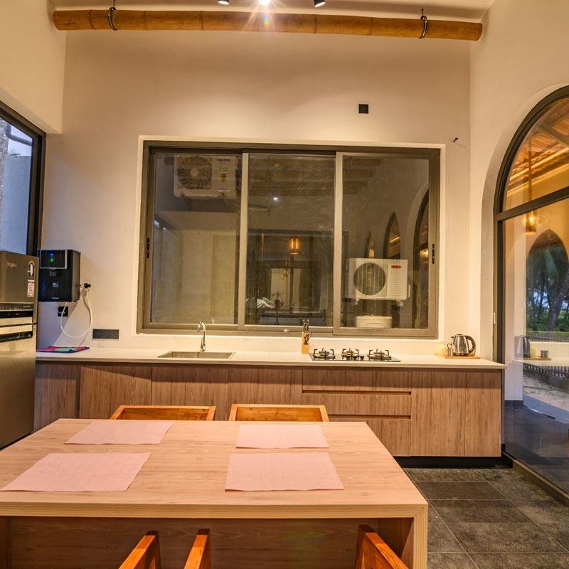 Thira Beachhome x Solis Nature