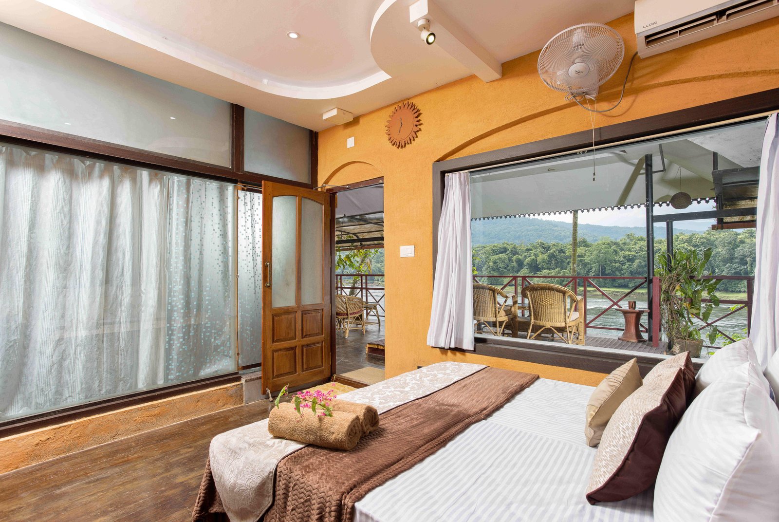 Munkudil Ayurveda Yoga Retreat x Solis Nature