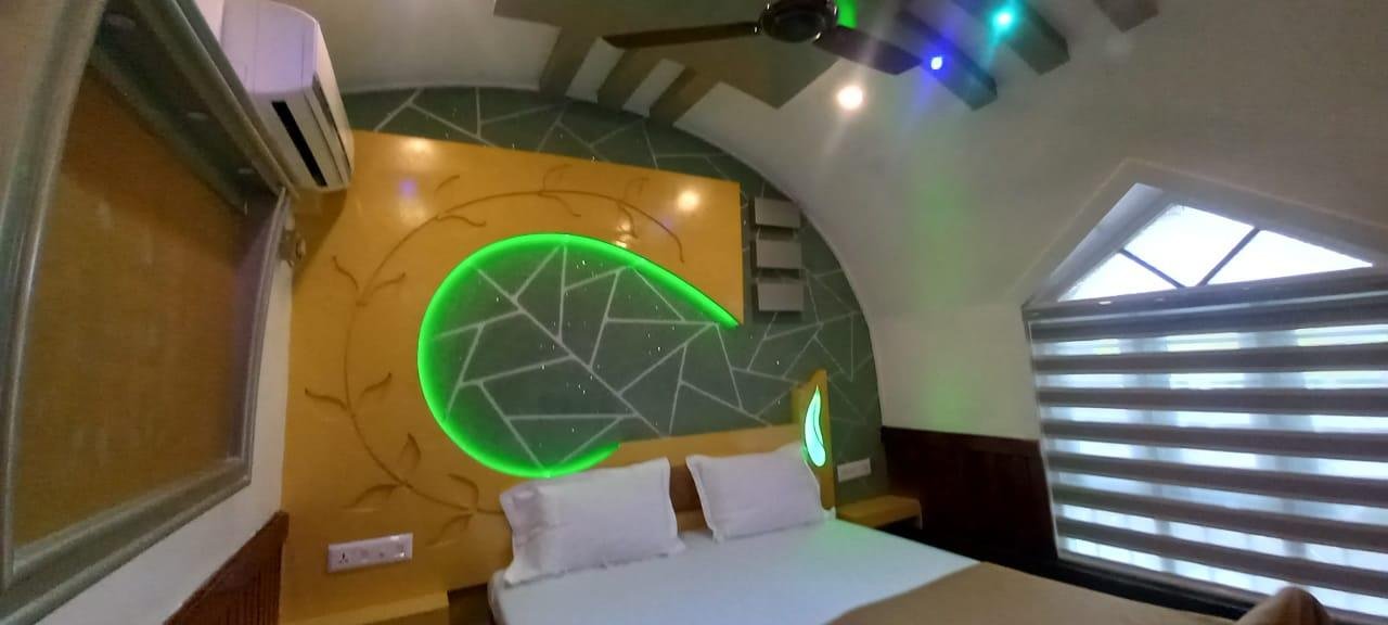 2 rooms by Nohark Houseboats x Solis Nature