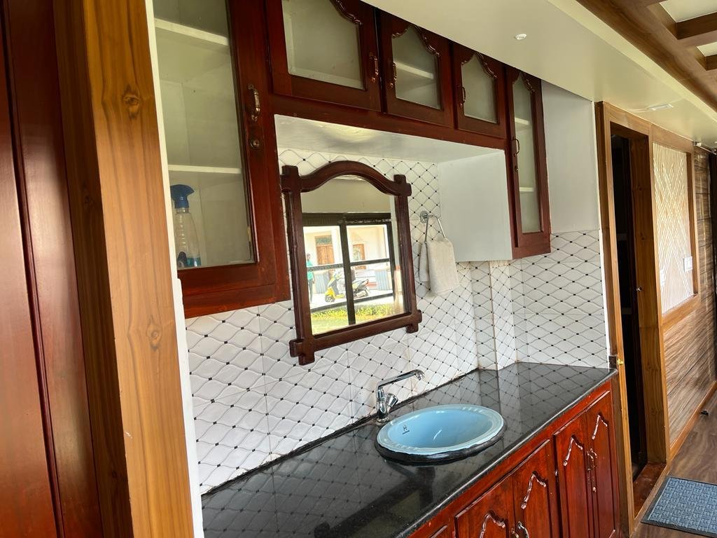 5 rooms Papapalil by Nohark Houseboats x Solis Nature