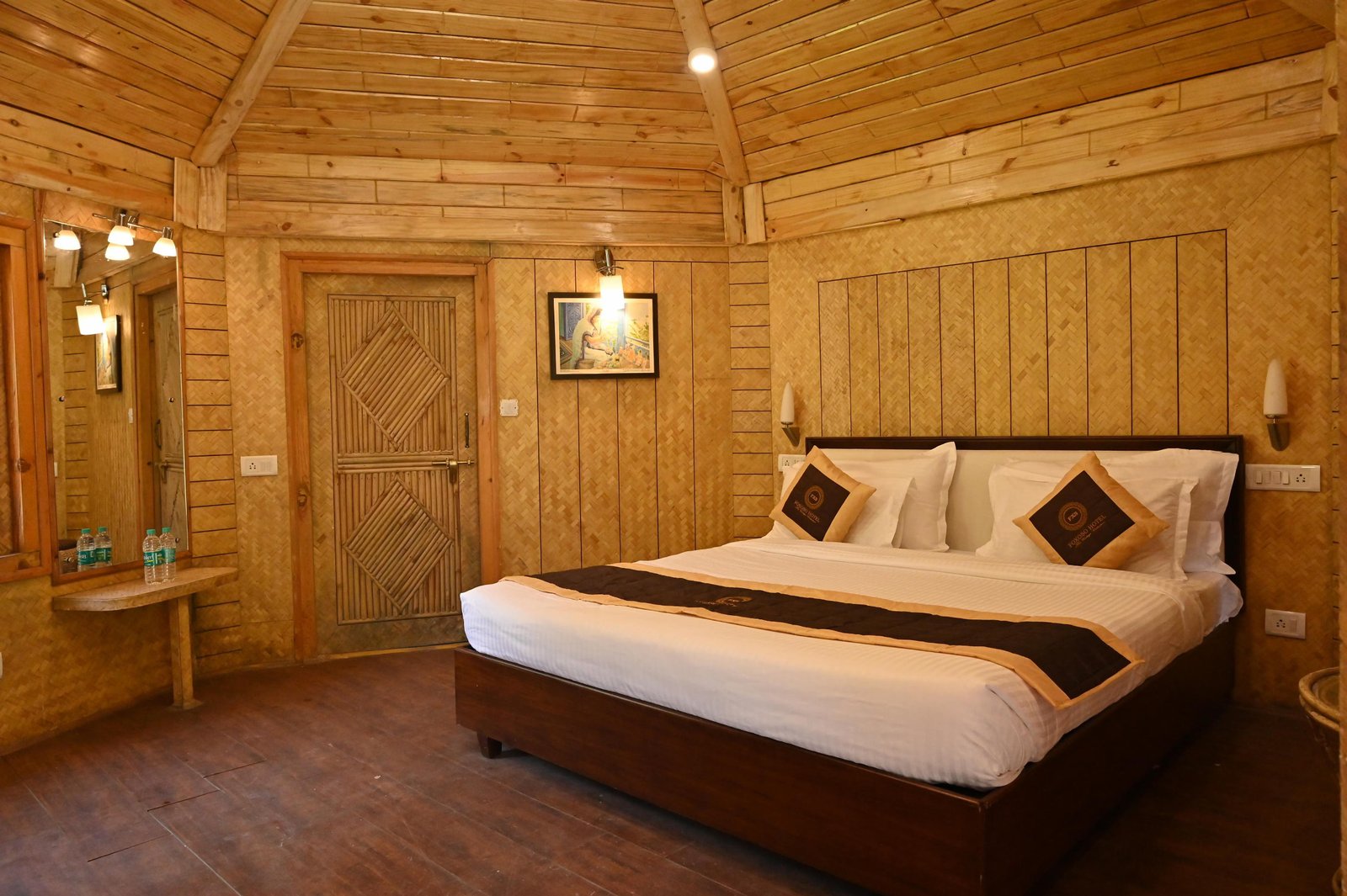 Foxoso Misty Oaks Resort x Solis Nature