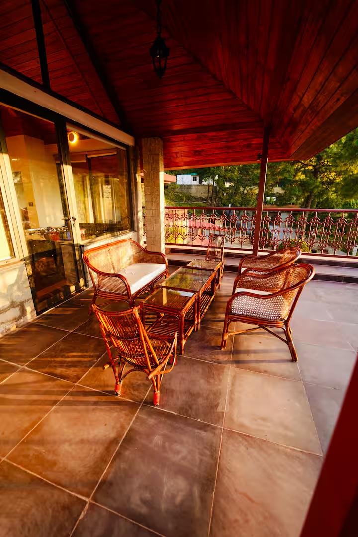 Pinewood Cottage x Solis Nature