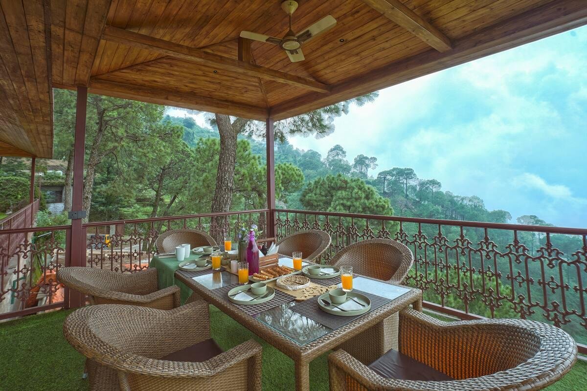 Pinewood Cottage x Solis Nature