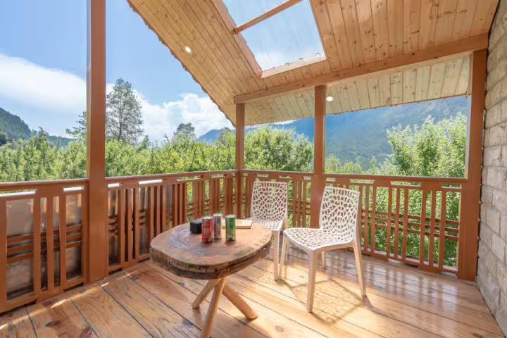 Karjan Villa x Solis Nature