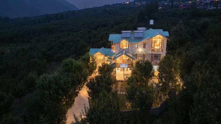 Karjan Villa x Solis Nature