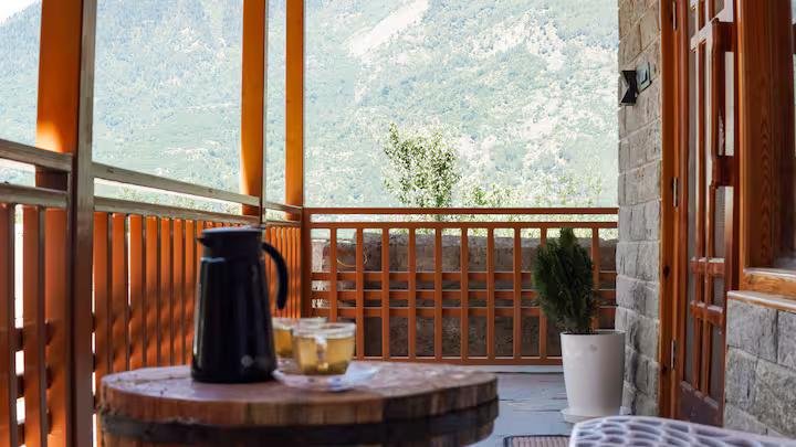Plush Room with Orchard View x Solis Nature