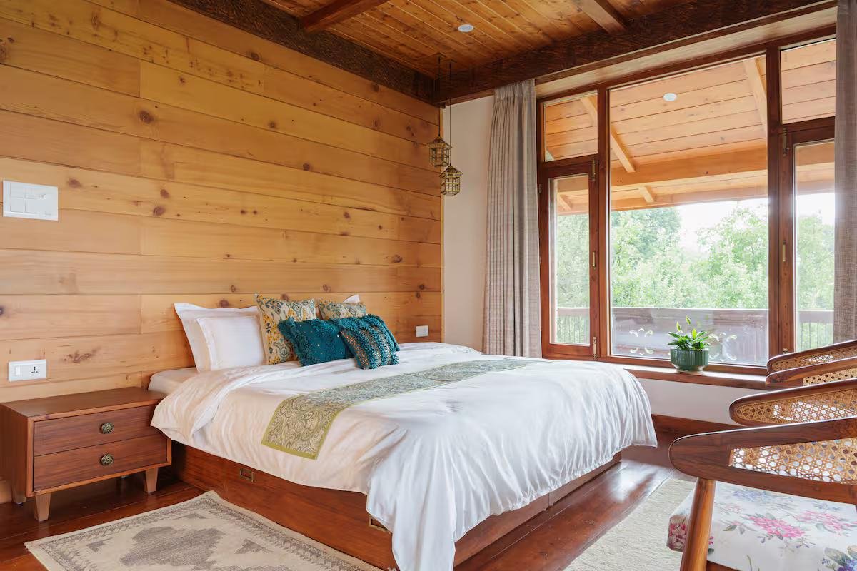Bespoke 2-Room Combo in Luxury Villa x Solis Nature