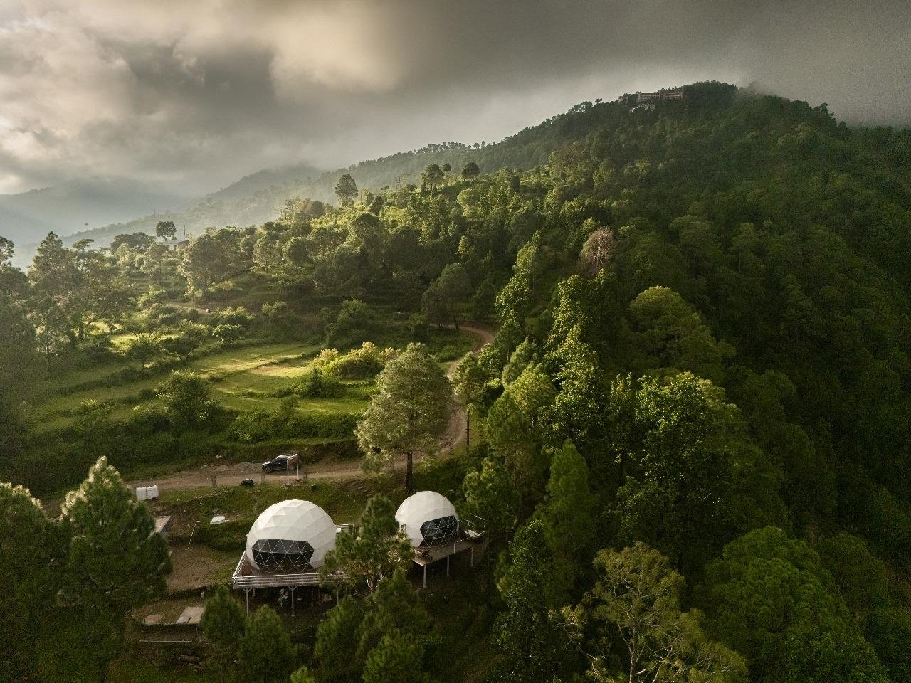 Glamp Echo Corbett, Geodesic Dome-Canopy x Solis Nature