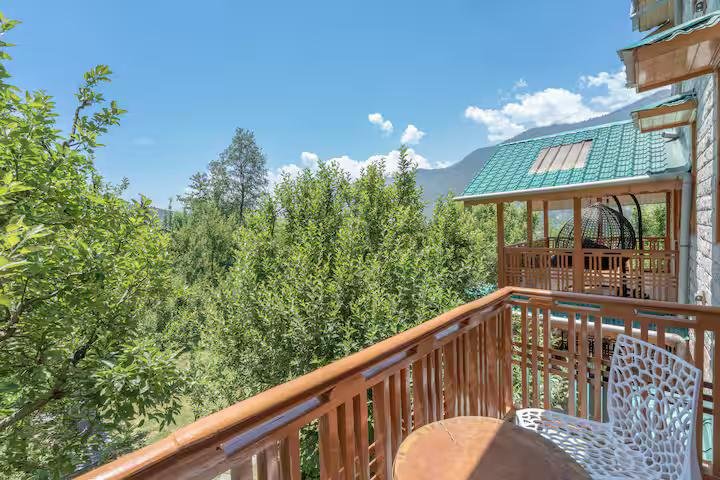 The Luxe Estate - 5 Rooms in a Villa x Solis Nature