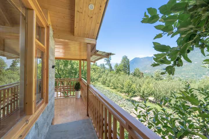 Balcony Room with Swing and Endless View x Solis Nature