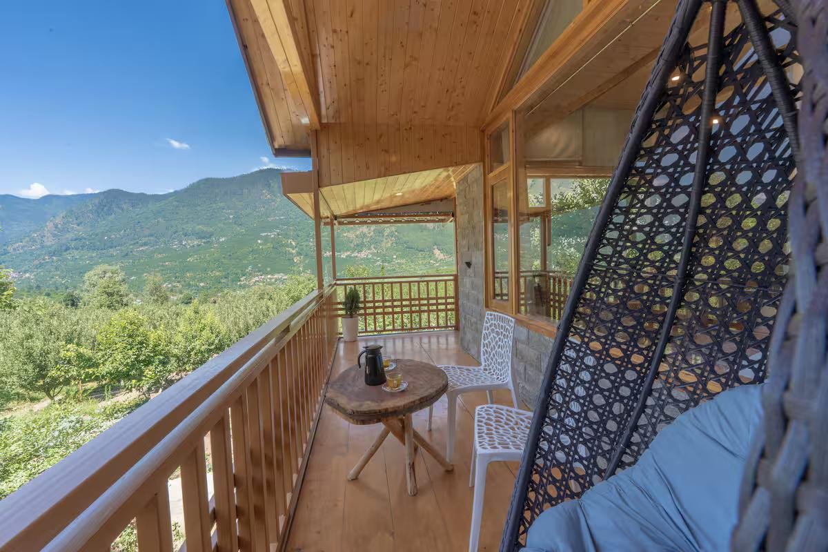 Balcony Room with Swing and Endless View x Solis Nature