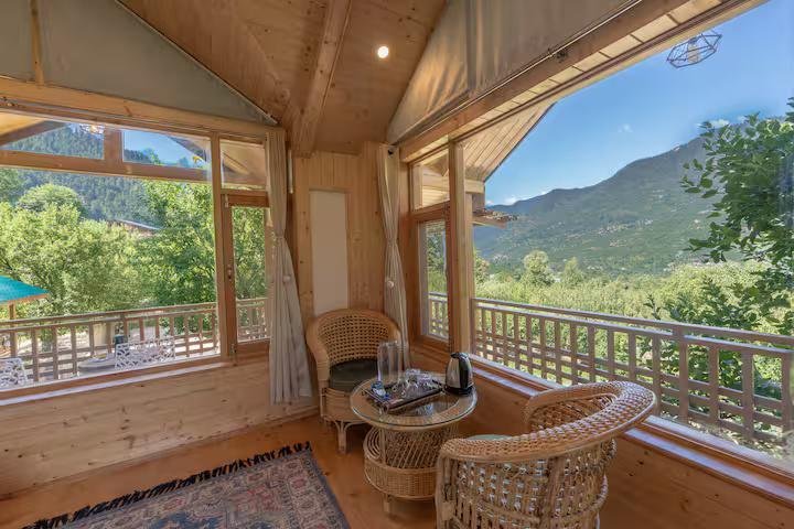 Balcony Room with Swing and Endless View x Solis Nature