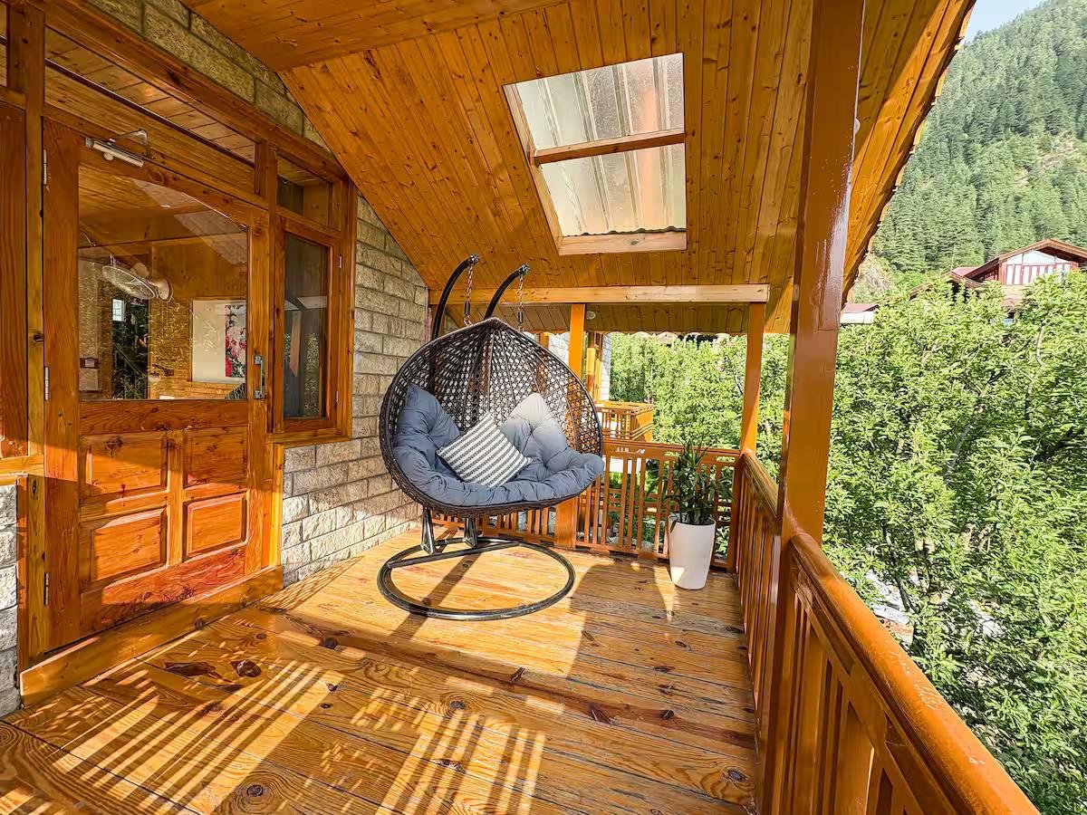 Rare Find : 3-Room with Living Area x Solis Nature