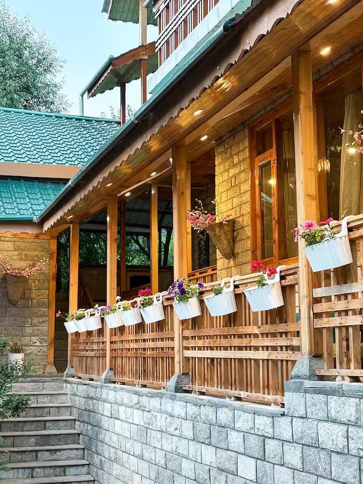 Wooden Attic Room with Balcony x Solis Nature