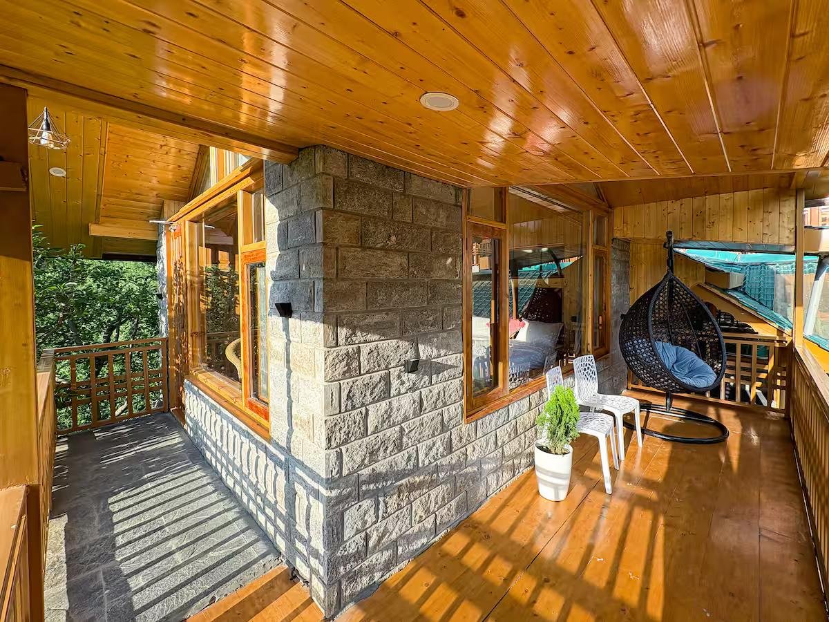 Best 2-Room Hideaway with Balcony x Solis Nature