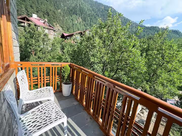 Rustic Stone Room with Balcony x Solis Nature