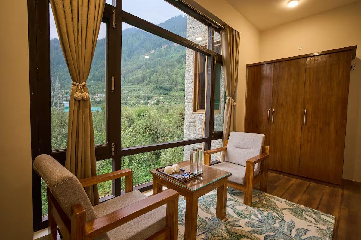 Most Affordable Luxurious Room in Villa x Solis Nature