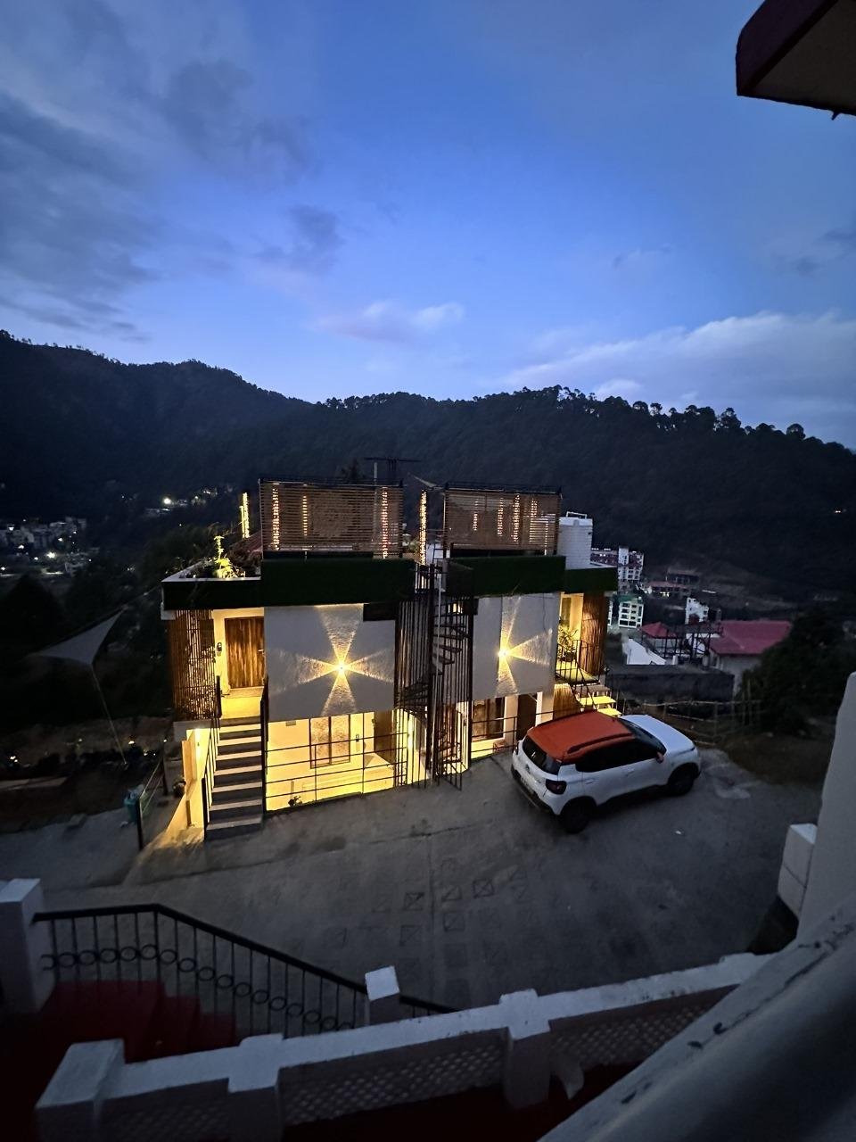 4BHK Mountaintop Escape x Solis Nature