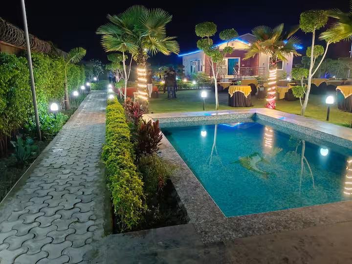 De villa202 near expo Noida (NCR) x Solis Nature