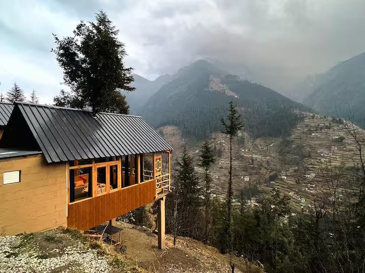 charming treehouse in Jibhi x Solis Nature