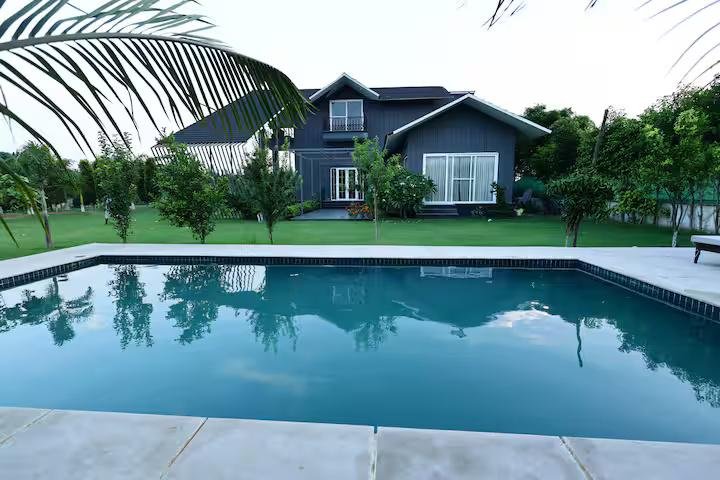 Luxury Property in Noida (NCR) x Solis Nature