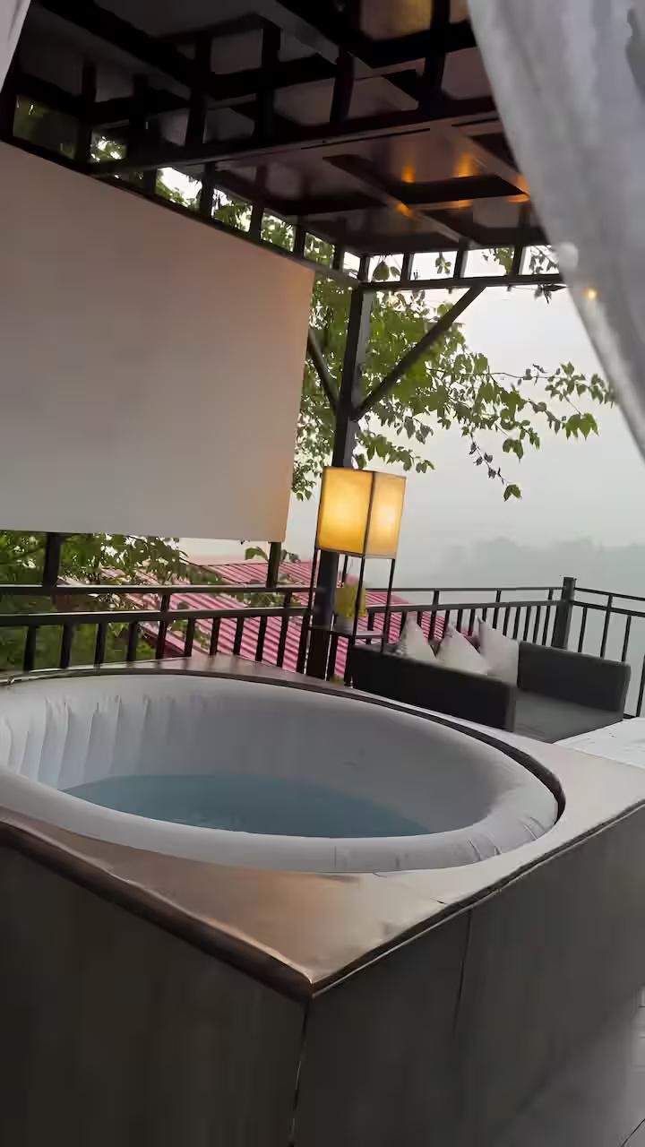 A-Frame With Jaccuzi x Solis Nature