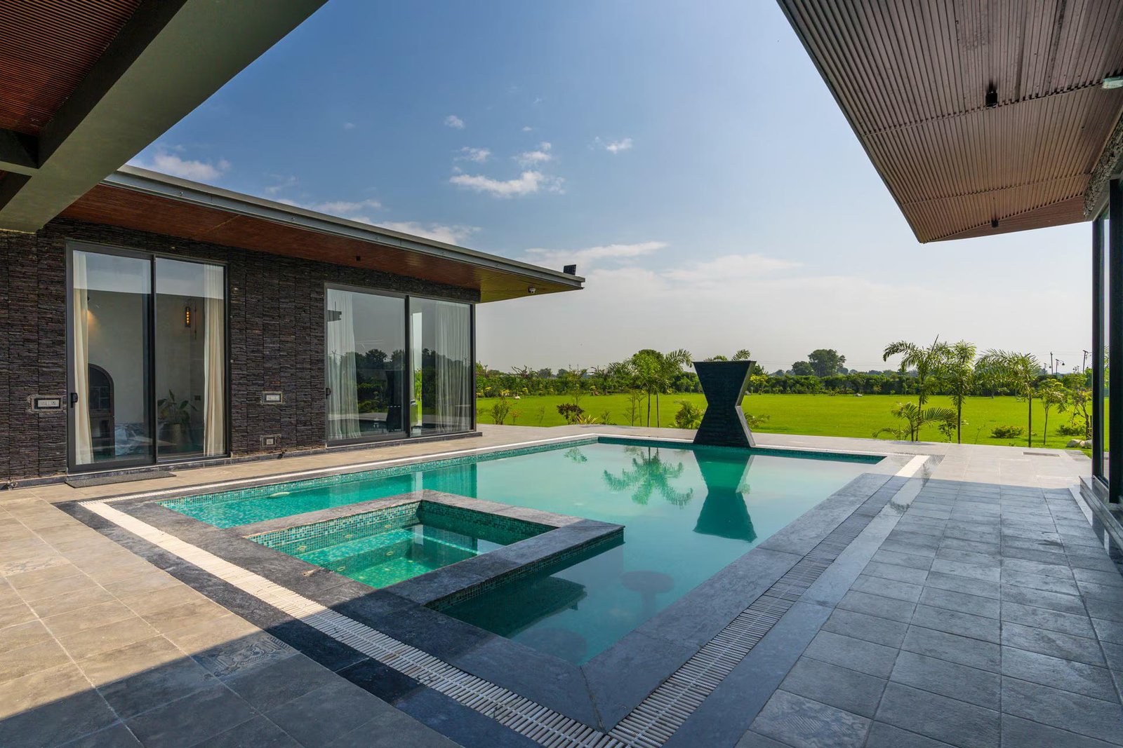 Infinty Villa x Solis Nature