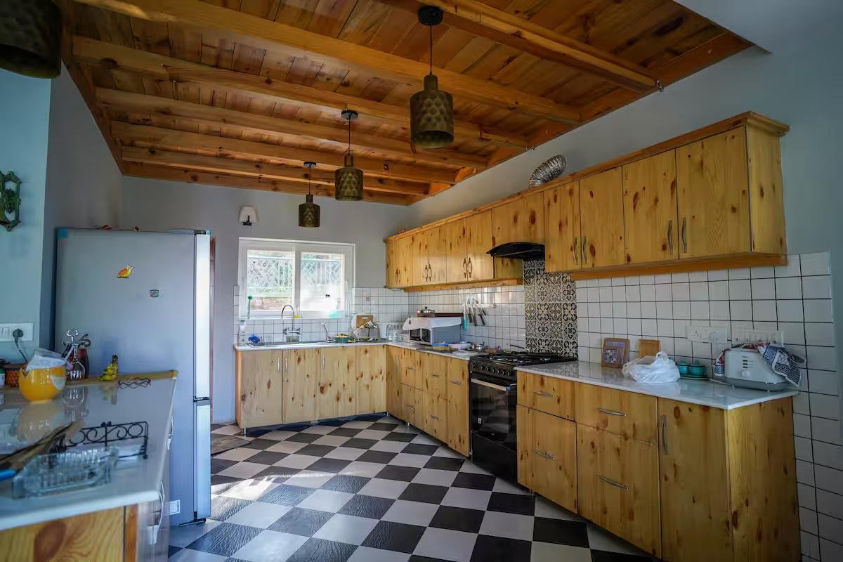 Wood Owl Cottage x Solis Nature