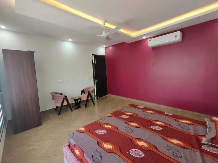 Blue Haven Villa – Noida (NCR) x Solis Nature