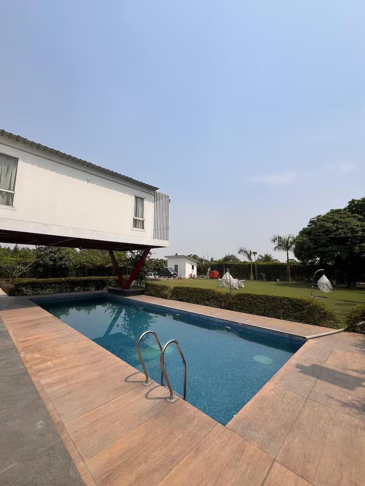 Tara Riverside Farm! Poolside Getaway Noida (NCR) x Solis Nature