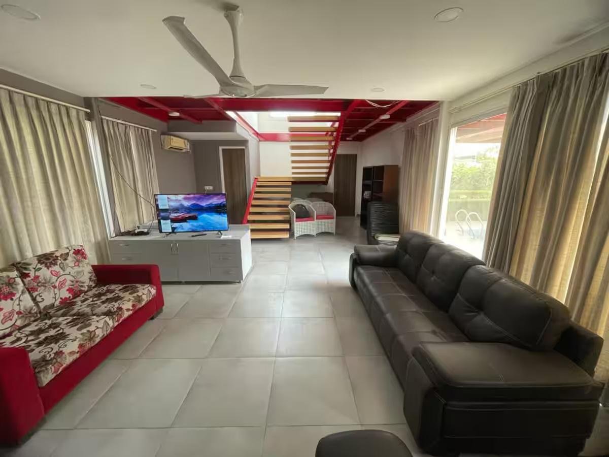 Tara Riverside Farm! Poolside Getaway Noida (NCR) x Solis Nature