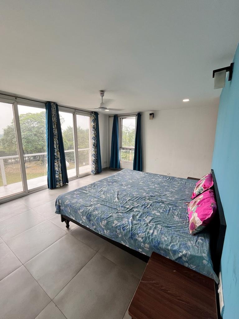 Tara Riverside Farm! Poolside Getaway Noida (NCR) x Solis Nature