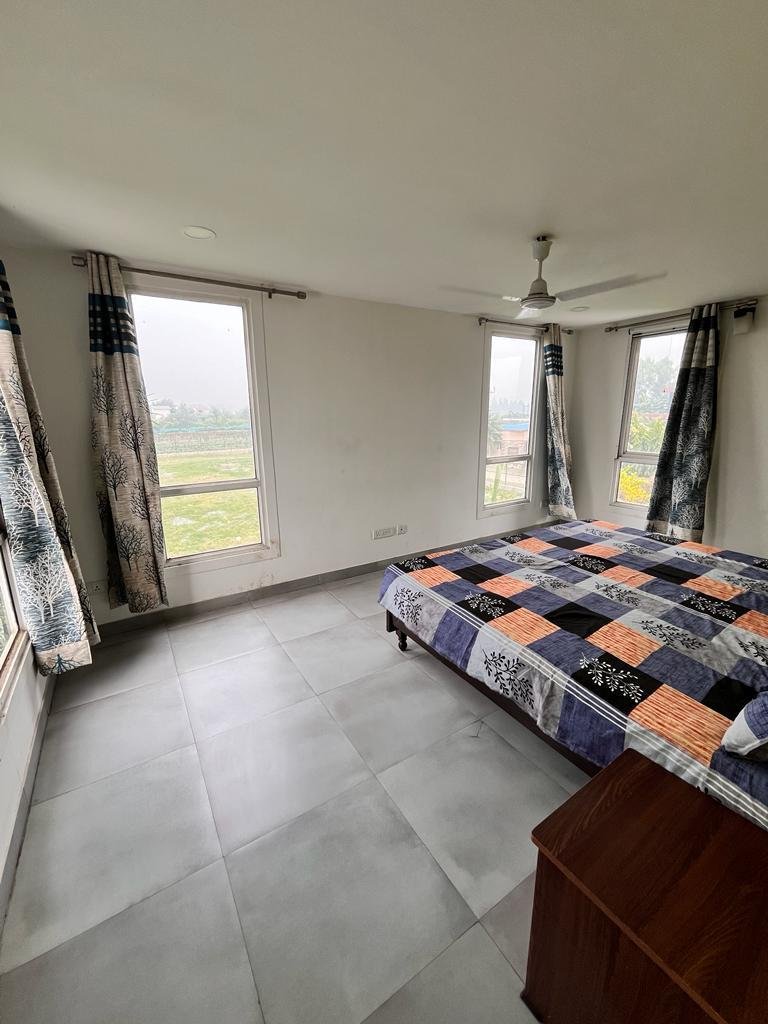 Tara Riverside Farm! Poolside Getaway Noida (NCR) x Solis Nature