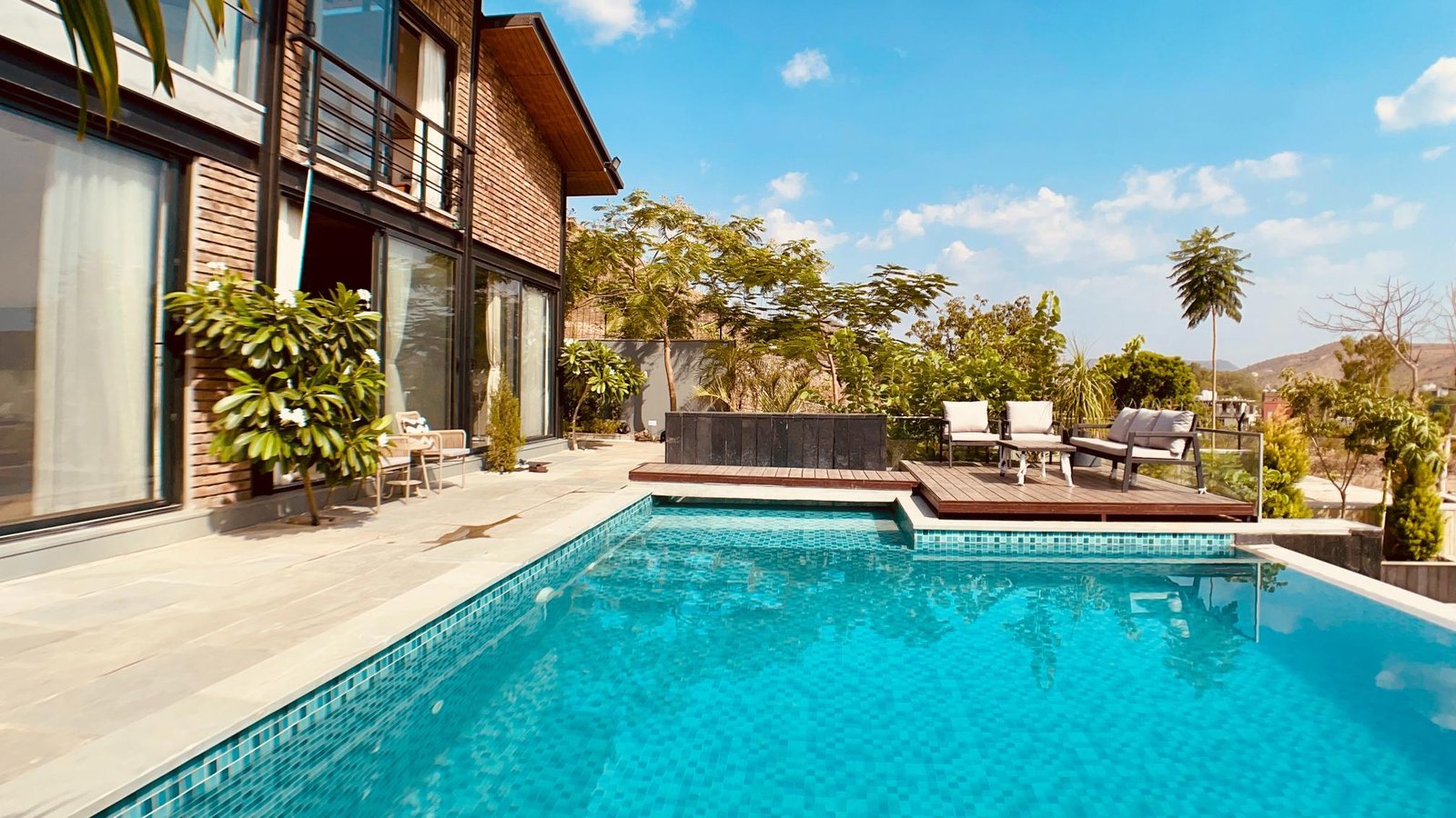 Whispering Lake Villa 02 x Solis Nature