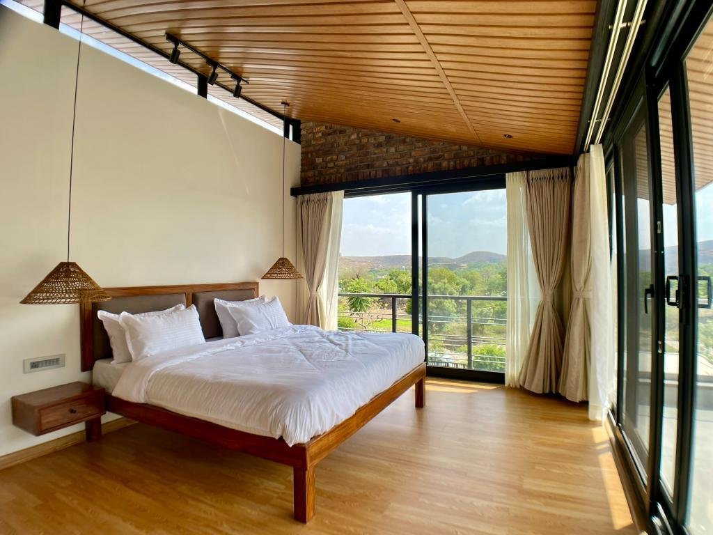 Whispering Lake Villa 02 x Solis Nature
