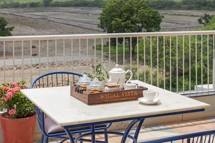 Whirl Vista: Luxurious 5 BHK villa in Udaipur x Solis Nature