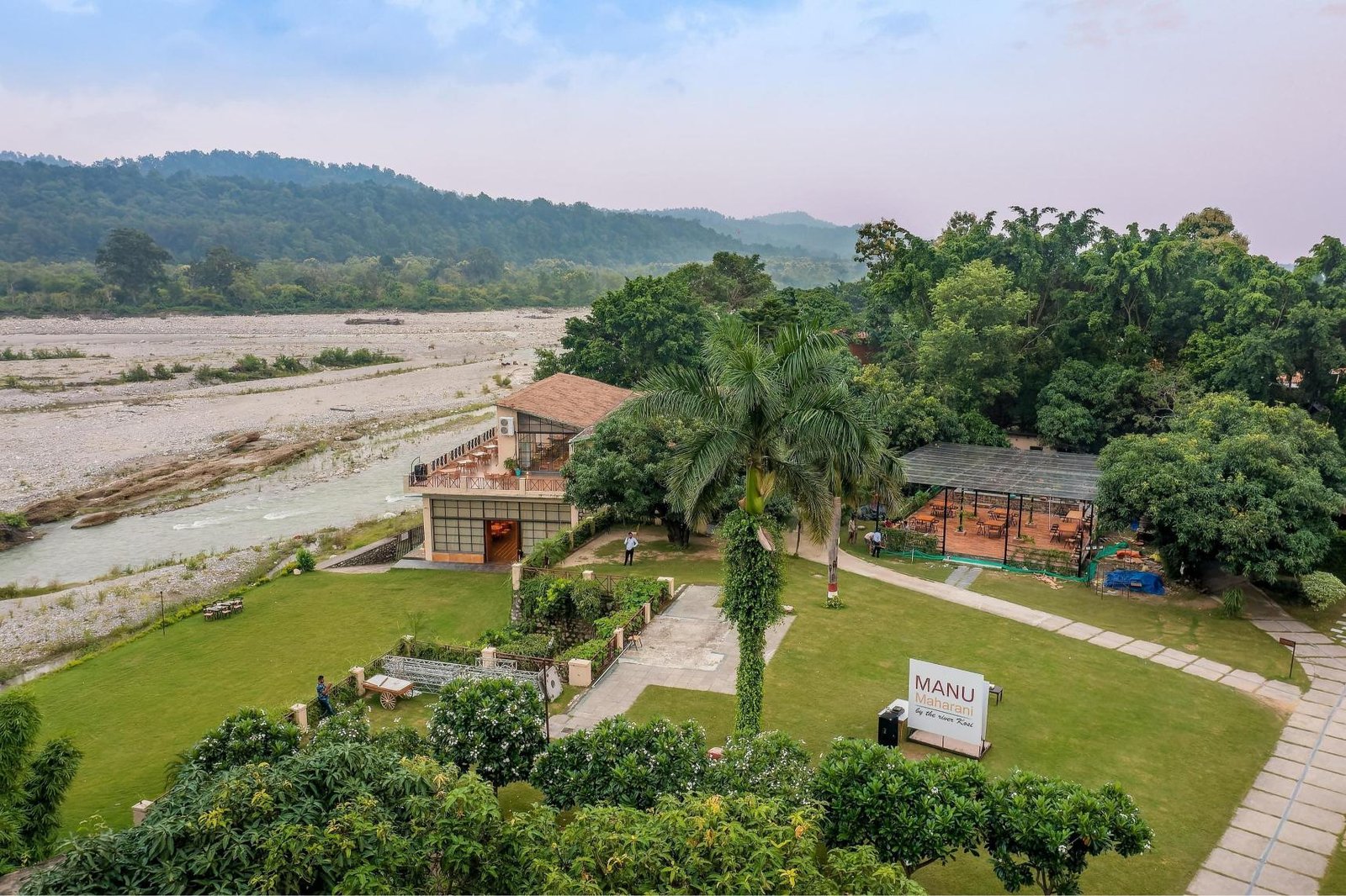 Maharani  Executive Room, Jim Corbett x Solis Nature