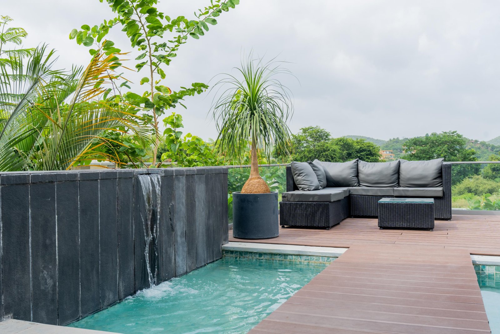 HJ Villa x Solis Nature