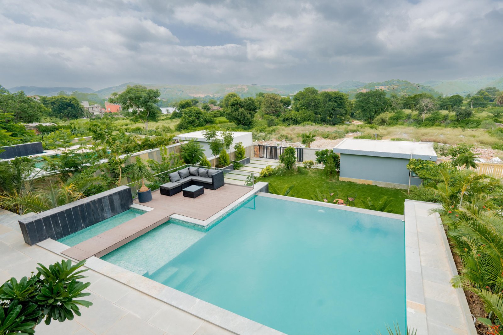 HJ Villa x Solis Nature