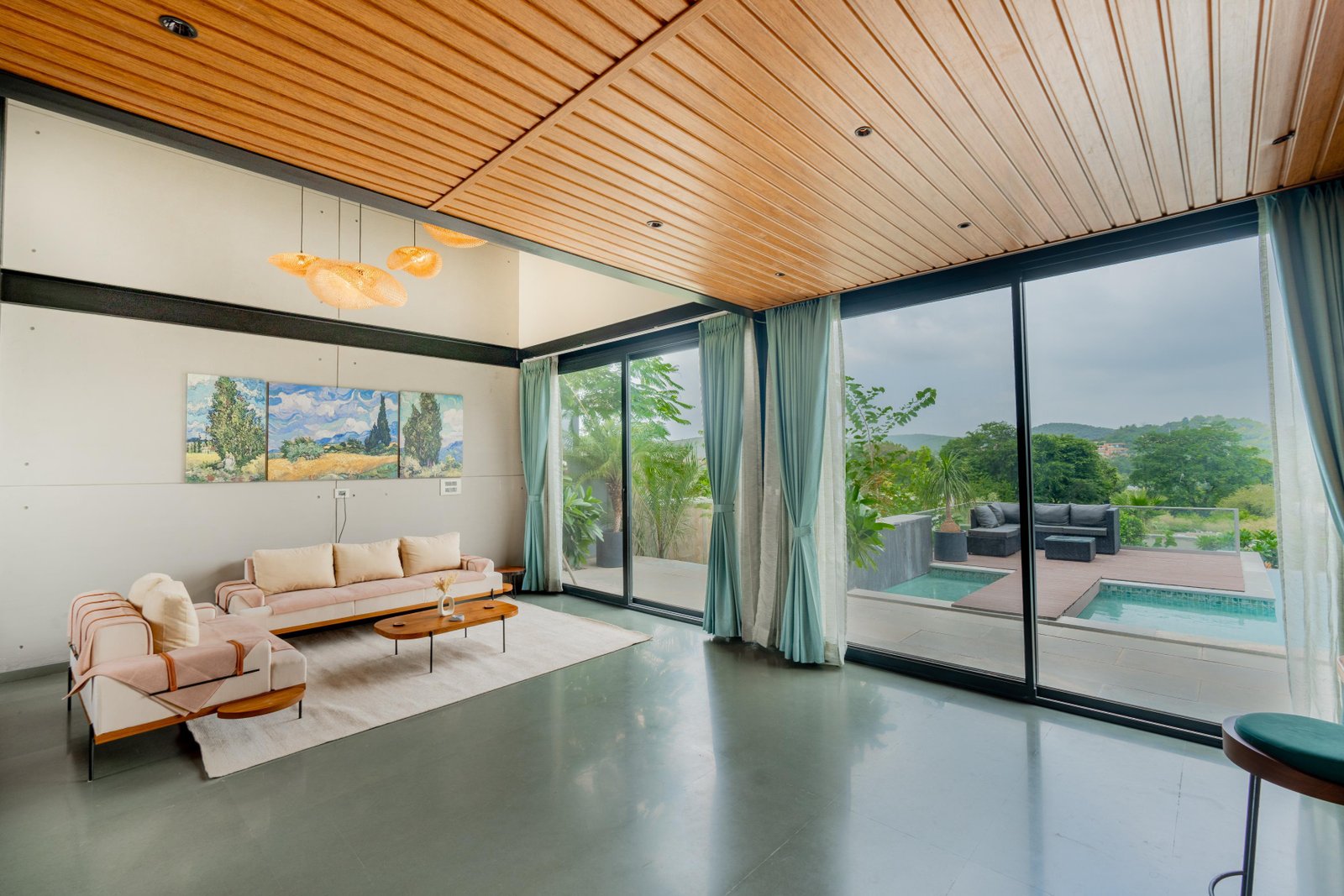 HJ Villa x Solis Nature