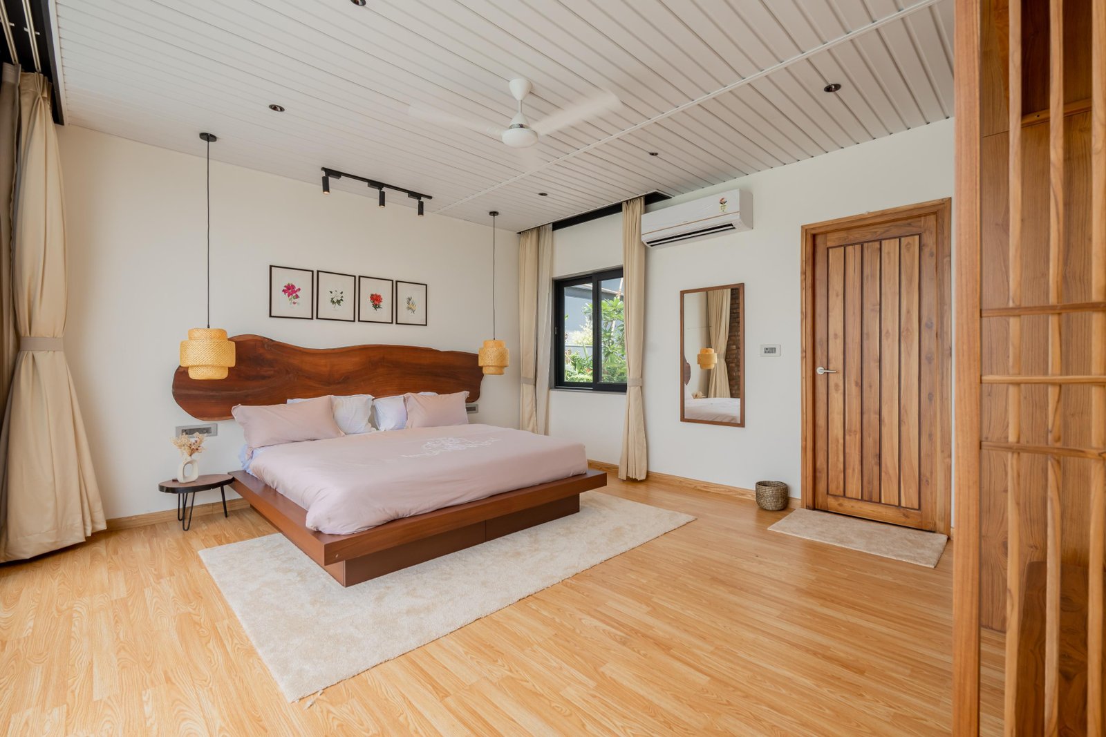 HJ Villa x Solis Nature