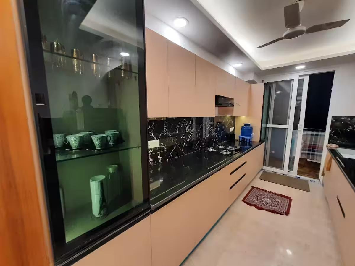 Skyview Urban Stay (NCR) x Solis Nature