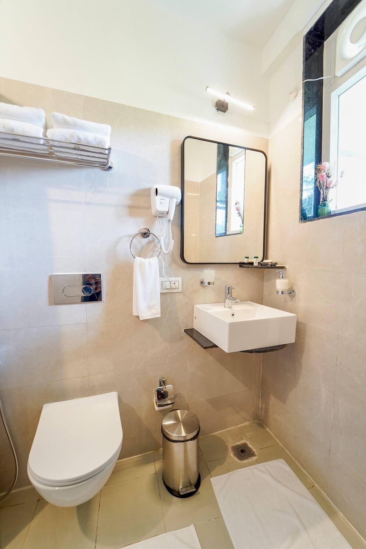 4BHK villa w/ in Morjim x Solis Nature