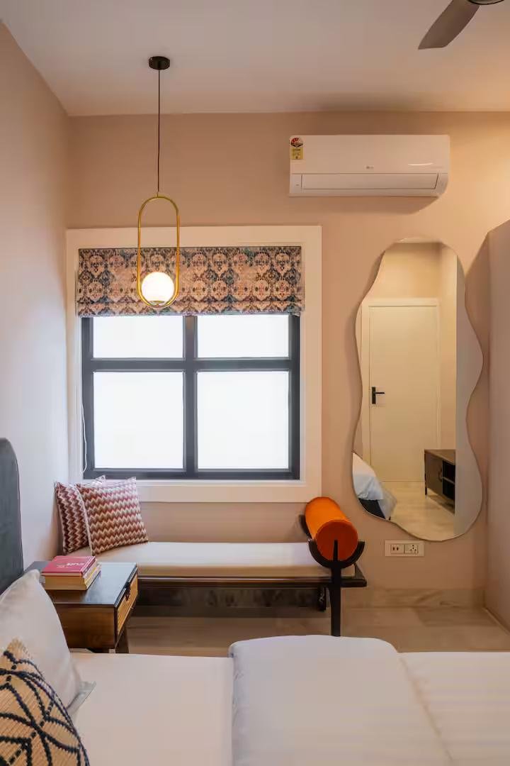 Stylish 3BHK Apart | Walk to Taj Mahal | 1500SQFT x Solis Nature
