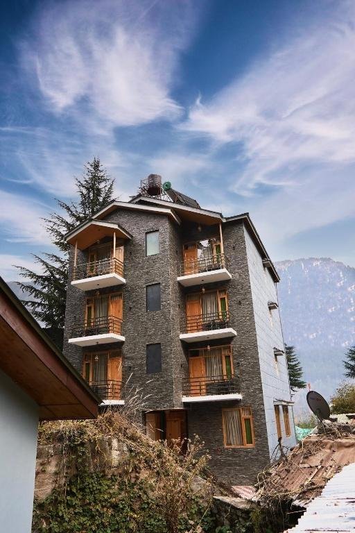 North Deodar Avenue, Manali x Solis Nature