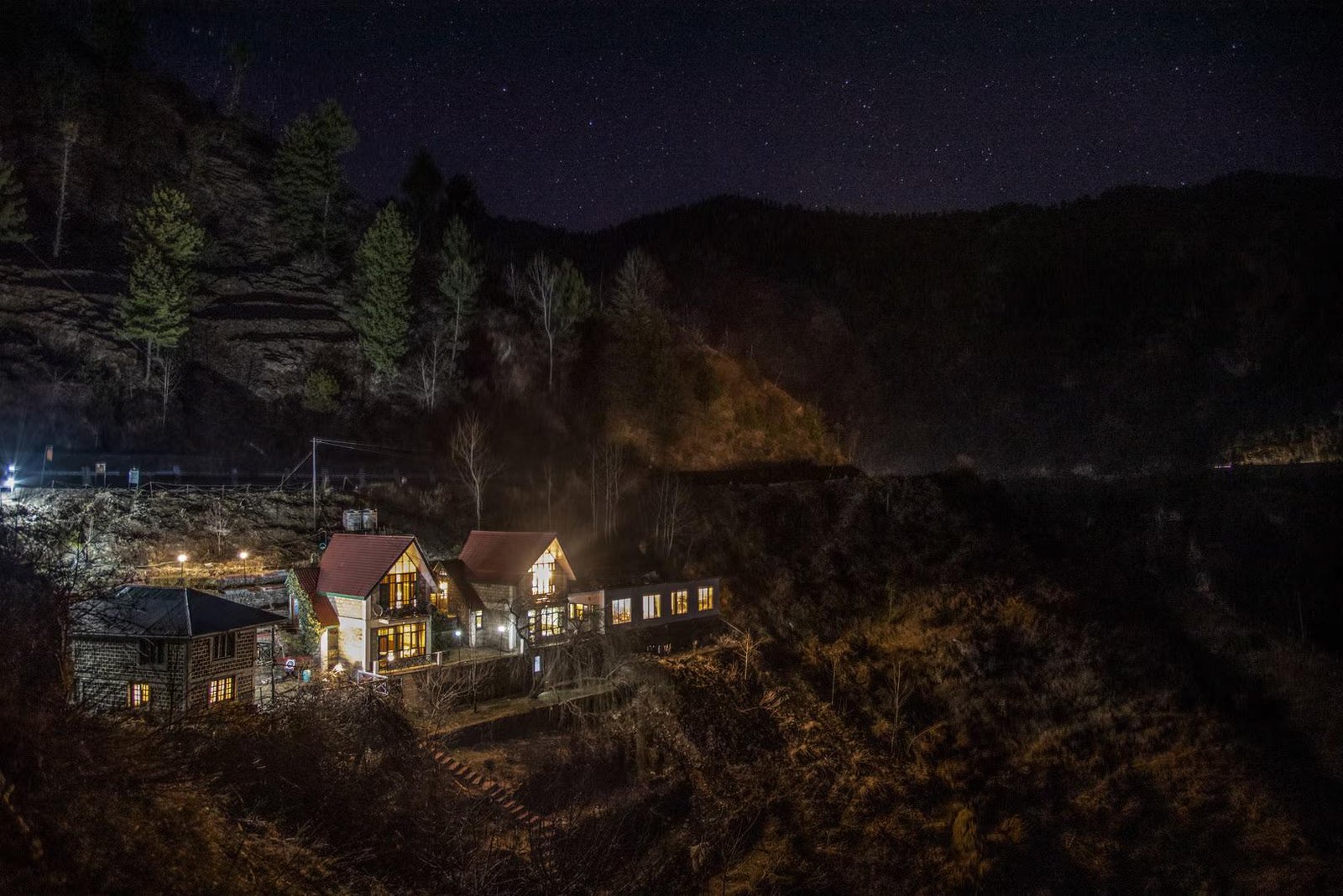 Crossroads Narkanda Cottages x Solis Nature